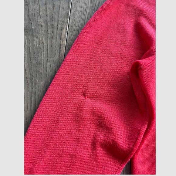 Joe Fresh 100% Merino Wool Crewneck Sweater Size S Coral Red Lightweight Knit - Picture 8 of 8